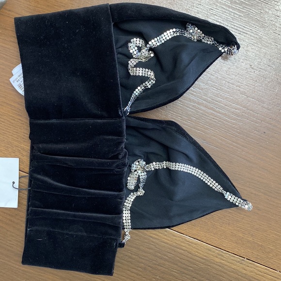 Zara Velvet Bralette - Picture 5 of 6